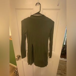 Lulus Green Long Sleeve with Slit
